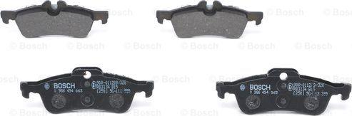 BOSCH 0 986 494 063 - Тормозные колодки, дисковые, комплект unicars.by