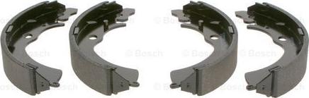 BOSCH 0 986 487 440 - Комплект тормозных колодок, барабанные unicars.by