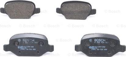 BOSCH 0 986 424 553 - Тормозные колодки, дисковые, комплект unicars.by