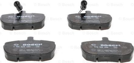 BOSCH 0 986 424 044 - Тормозные колодки, дисковые, комплект unicars.by