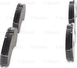 BOSCH 0 986 424 833 - Тормозные колодки, дисковые, комплект unicars.by