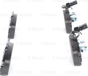 BOSCH 0 986 424 777 - Тормозные колодки, дисковые, комплект unicars.by