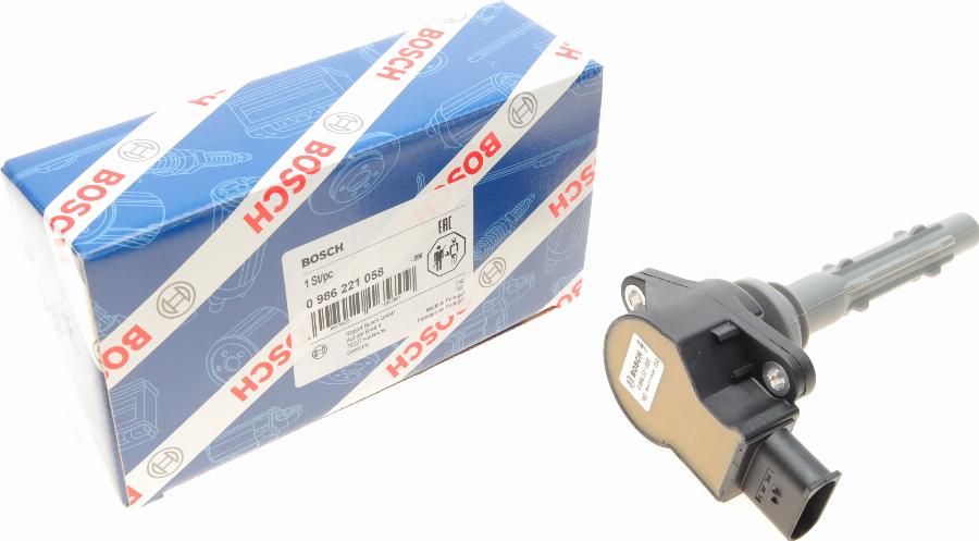 BOSCH 0 986 221 058 - Катушка зажигания unicars.by