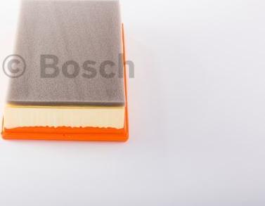 BOSCH 0 986 B02 323 - Воздушный фильтр, двигатель unicars.by