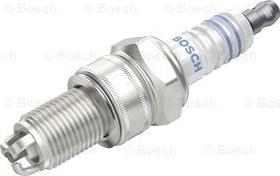 BOSCH 0 241 235 643 - Свеча зажигания unicars.by