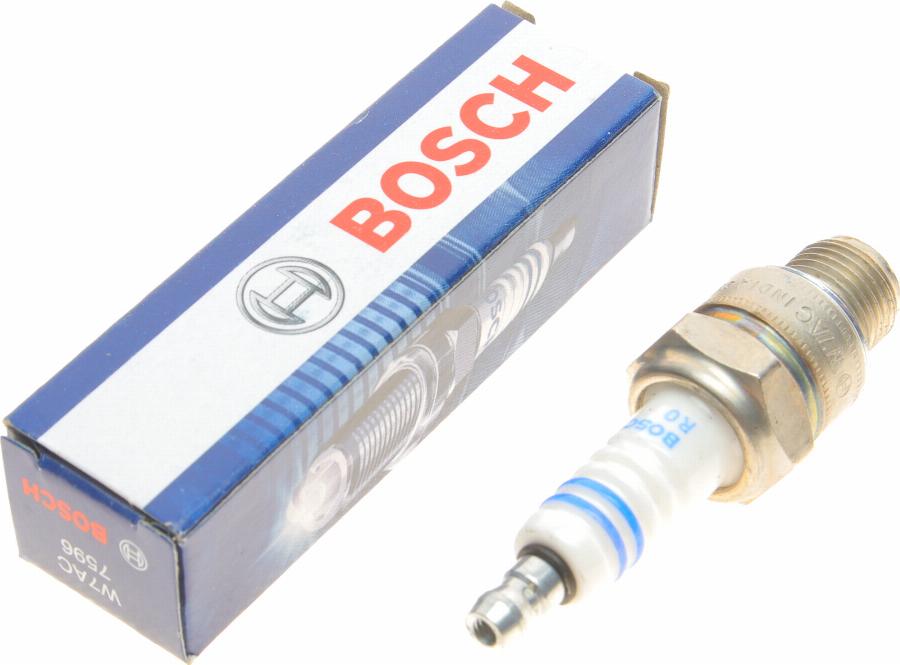 BOSCH 0 241 235 607 - Свеча зажигания unicars.by