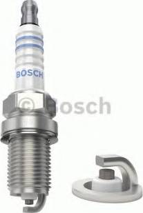 BOSCH 0 242 245 550 - Свеча зажигания unicars.by