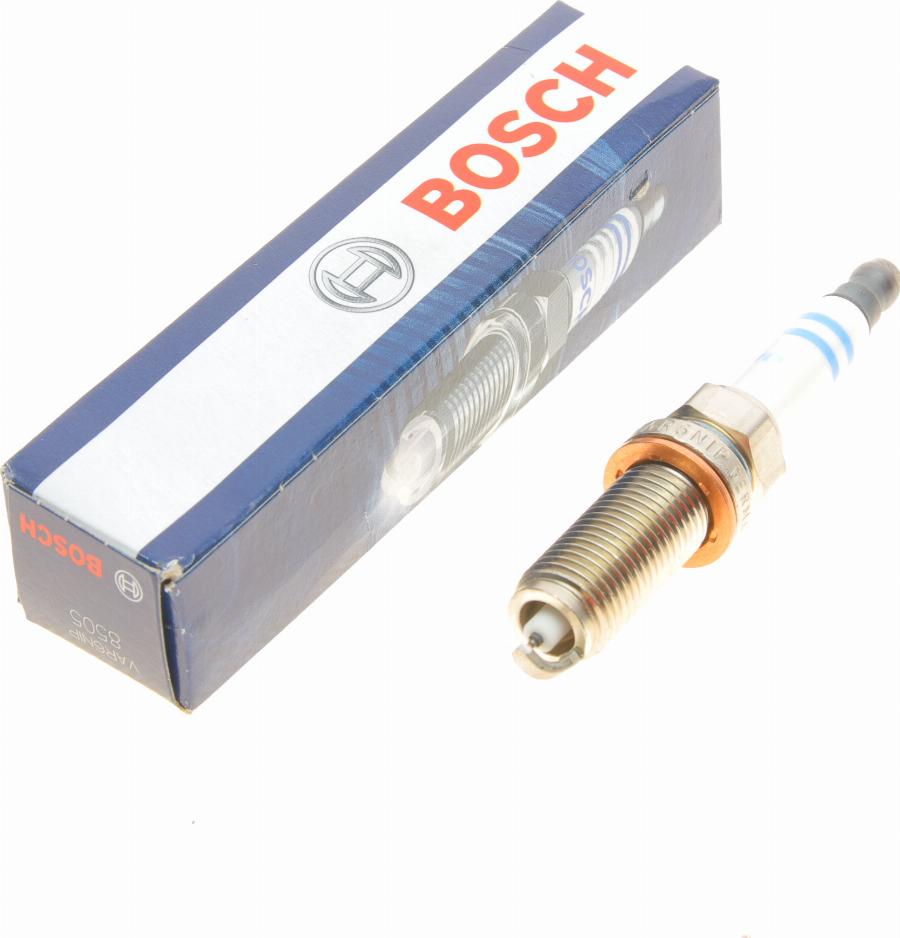 BOSCH 0 242 140 565 - Свеча зажигания unicars.by