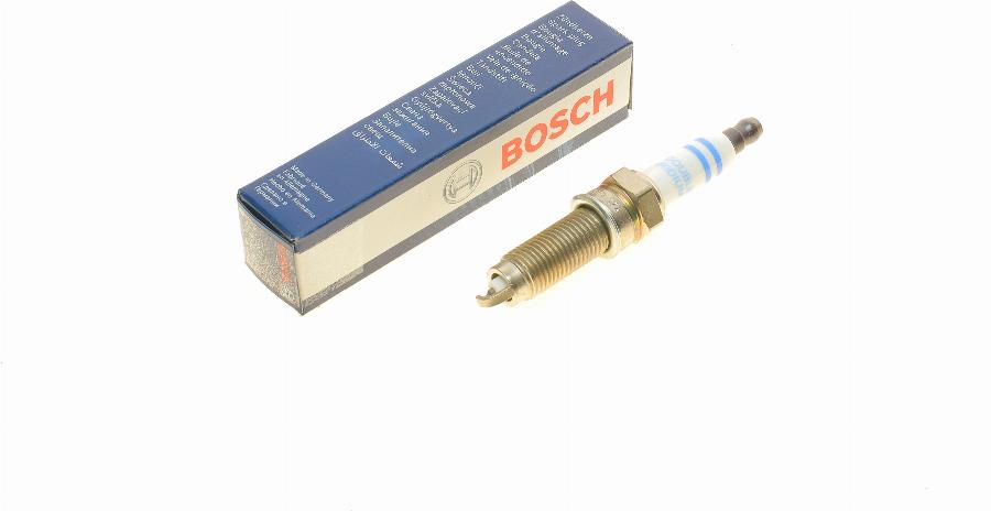 BOSCH 0 242 140 528 - Свеча зажигания unicars.by