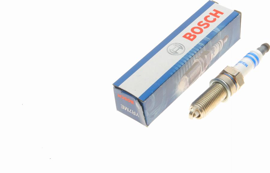 BOSCH 0 242 135 545 - Свеча зажигания unicars.by