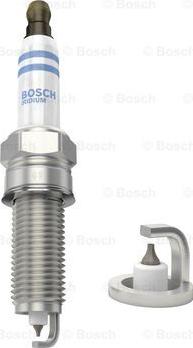 BOSCH 0 242 135 555 - Свеча зажигания unicars.by