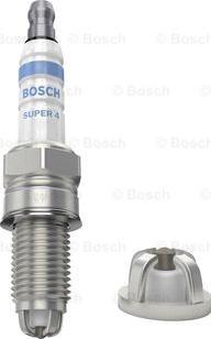 BOSCH 0 242 132 501 - Свеча зажигания unicars.by