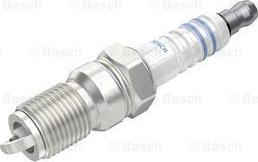 BOSCH 0 242 240 591 - Свеча зажигания unicars.by