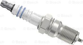 BOSCH 0 242 240 591 - Свеча зажигания unicars.by