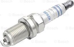 BOSCH 0 242 240 593 - Свеча зажигания unicars.by