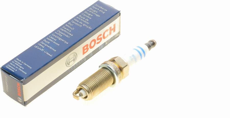 BOSCH 0 242 240 619 - Свеча зажигания unicars.by