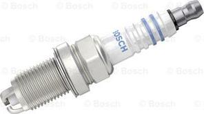 BOSCH 0 242 240 618 - Свеча зажигания unicars.by