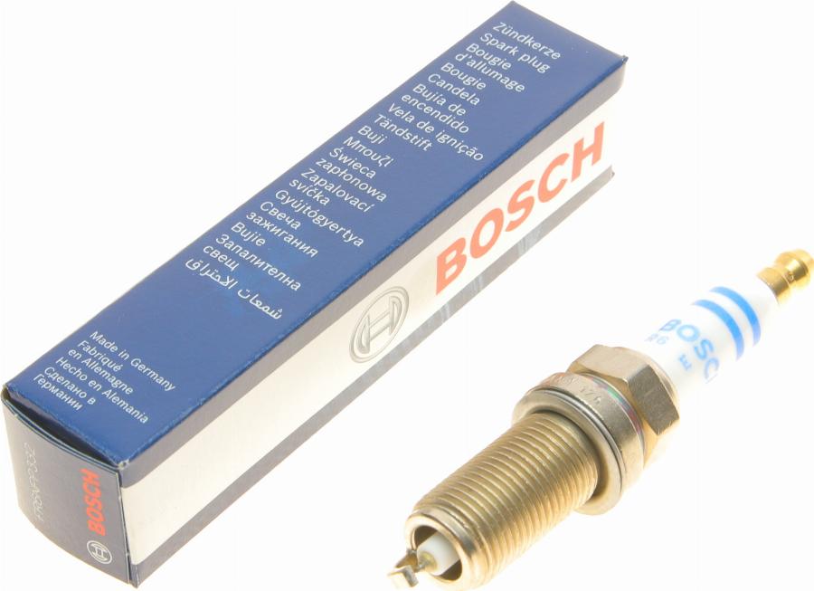 BOSCH 0 242 240 637 - Свеча зажигания unicars.by