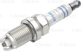 BOSCH 0 242 235 914 - Свеча зажигания unicars.by