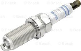 BOSCH 0 242 235 791 - Свеча зажигания unicars.by