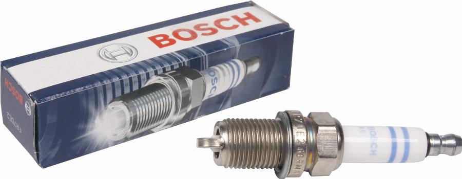 BOSCH 0 242 235 797 - Свеча зажигания unicars.by