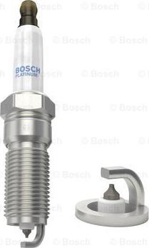 BOSCH 0 242 235 767 - Свеча зажигания unicars.by