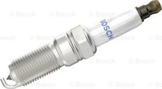 BOSCH 0 242 235 767 - Свеча зажигания unicars.by