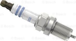 BOSCH 0 242 236 596 - Свеча зажигания unicars.by