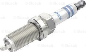 BOSCH 0 242 236 593 - Свеча зажигания unicars.by