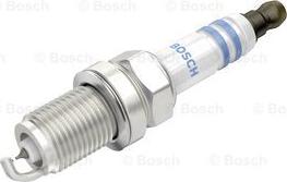 BOSCH 0 242 236 670 - Свеча зажигания unicars.by