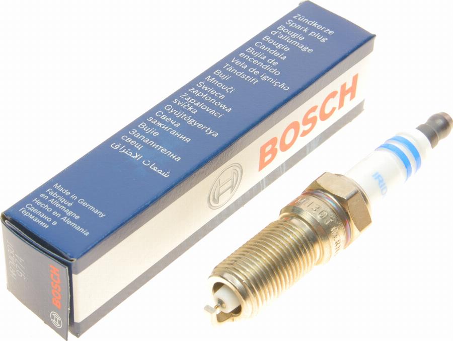 BOSCH 0 242 236 678 - Свеча зажигания unicars.by