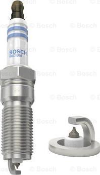 BOSCH 0 242 230 508 - Свеча зажигания unicars.by