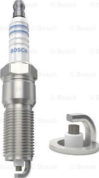 BOSCH 0 242 225 668 - Свеча зажигания unicars.by