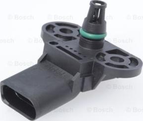 BOSCH 0 261 230 095 - Датчик, давление наддува unicars.by