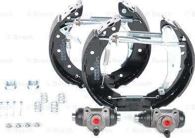 BOSCH 0 204 114 554 - Комплект тормозных колодок, барабанные unicars.by