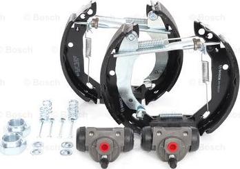 BOSCH 0 204 114 534 - Комплект тормозных колодок, барабанные unicars.by