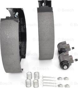 BOSCH 0 204 114 537 - Комплект тормозных колодок, барабанные unicars.by