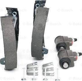 BOSCH 0 204 114 641 - Комплект тормозных колодок, барабанные unicars.by