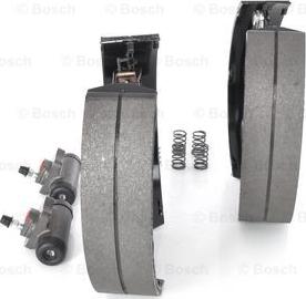 BOSCH 0 204 114 609 - Комплект тормозных колодок, барабанные unicars.by