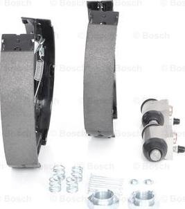 BOSCH 0 204 114 605 - Комплект тормозных колодок, барабанные unicars.by