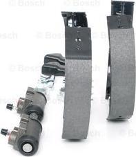 BOSCH 0 204 114 614 - Комплект тормозных колодок, барабанные unicars.by