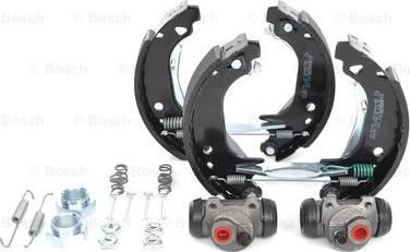 BOSCH 0 204 114 067 - Комплект тормозных колодок, барабанные unicars.by