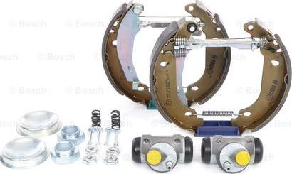 BOSCH 0 204 114 039 - Комплект тормозных колодок, барабанные unicars.by