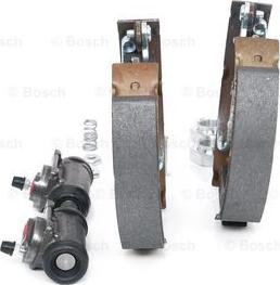 BOSCH 0 204 114 026 - Комплект тормозных колодок, барабанные unicars.by