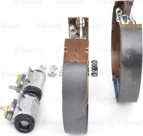 BOSCH 0 204 114 129 - Комплект тормозных колодок, барабанные unicars.by