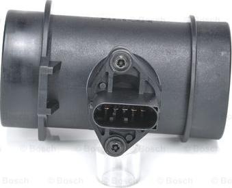 BOSCH 0 280 217 124 - Датчик потока, массы воздуха unicars.by