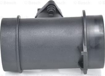 BOSCH 0 280 217 124 - Датчик потока, массы воздуха unicars.by