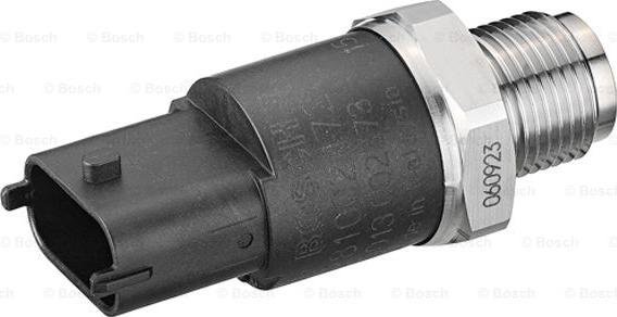 BOSCH 0 281 002 472 - Датчик, давление подачи топлива unicars.by