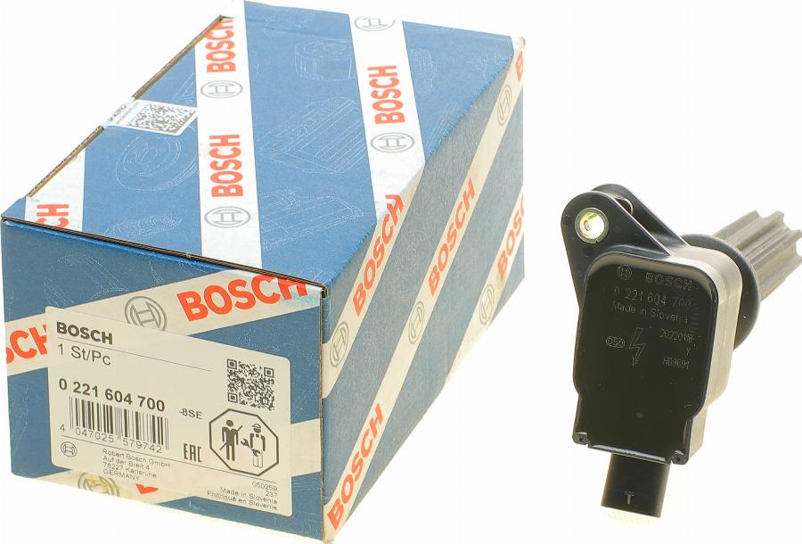 BOSCH 0 221 604 700 - Катушка зажигания unicars.by