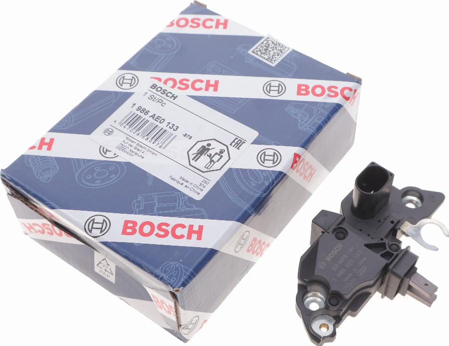 BOSCH 1 986 AE0 133 - Регулятор напряжения, генератор unicars.by